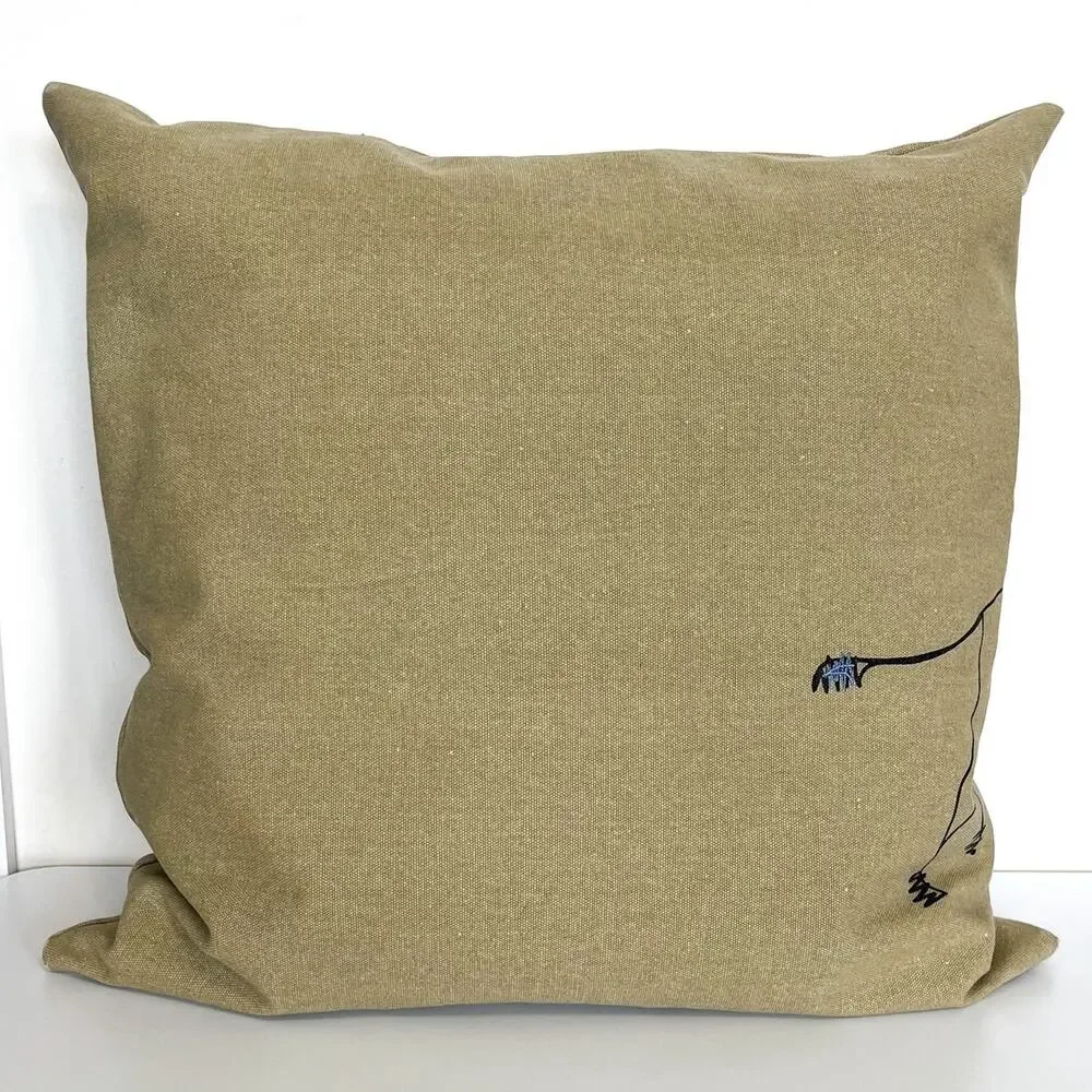 ED Ellen Degeneres Dachshund Dog Accent‎ Throw Pillow 20X20 Tan Embroidered Zip